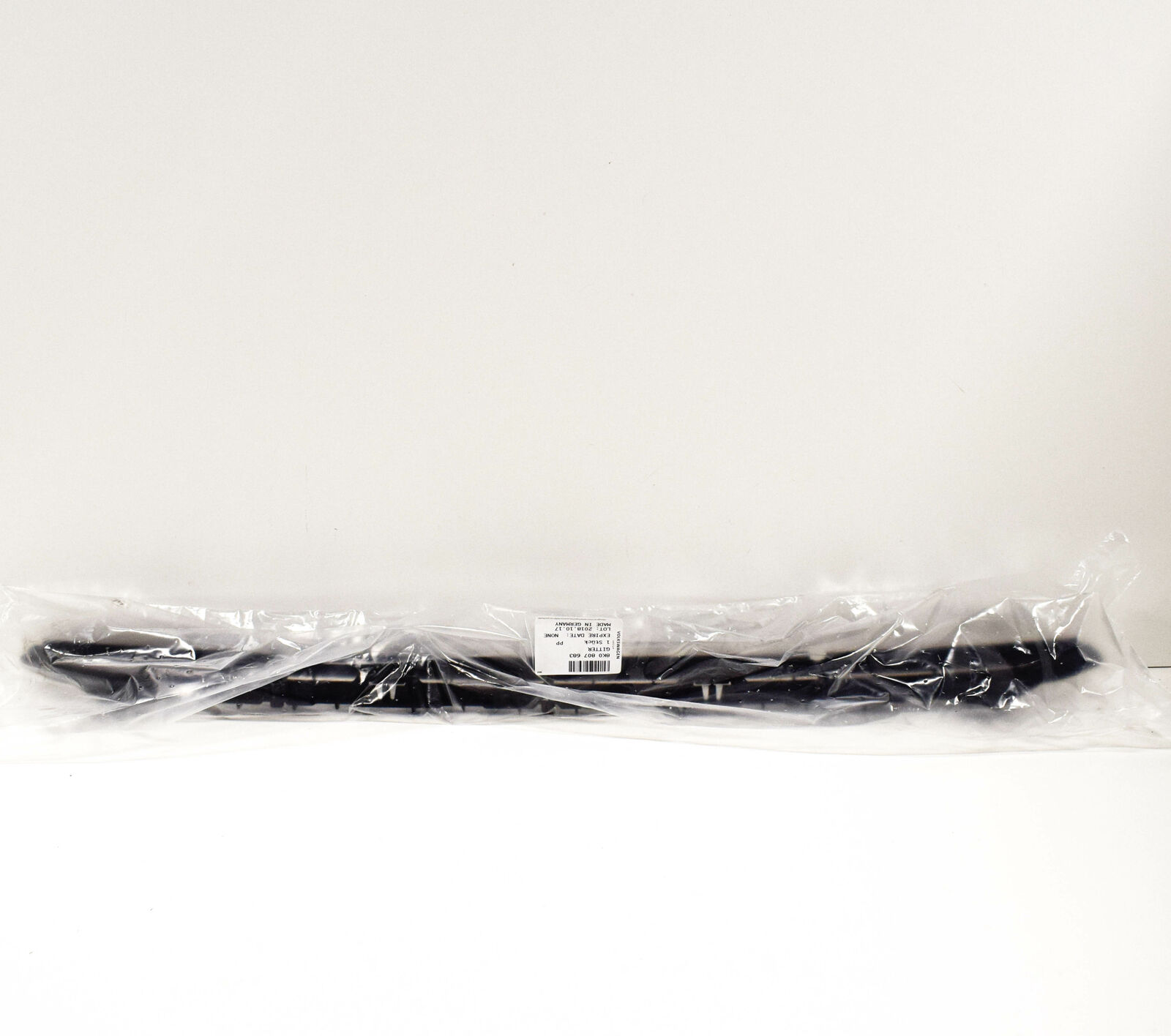 NEW AUDI A4 B8 FRONT BUMPER CENTER LOWER GRILLE 8K0807683 2014 2 NEW AUDI A4 B8 FRONT BUMPER CENTER LOWER GRILLE 8K0807683 2014 - Image 2