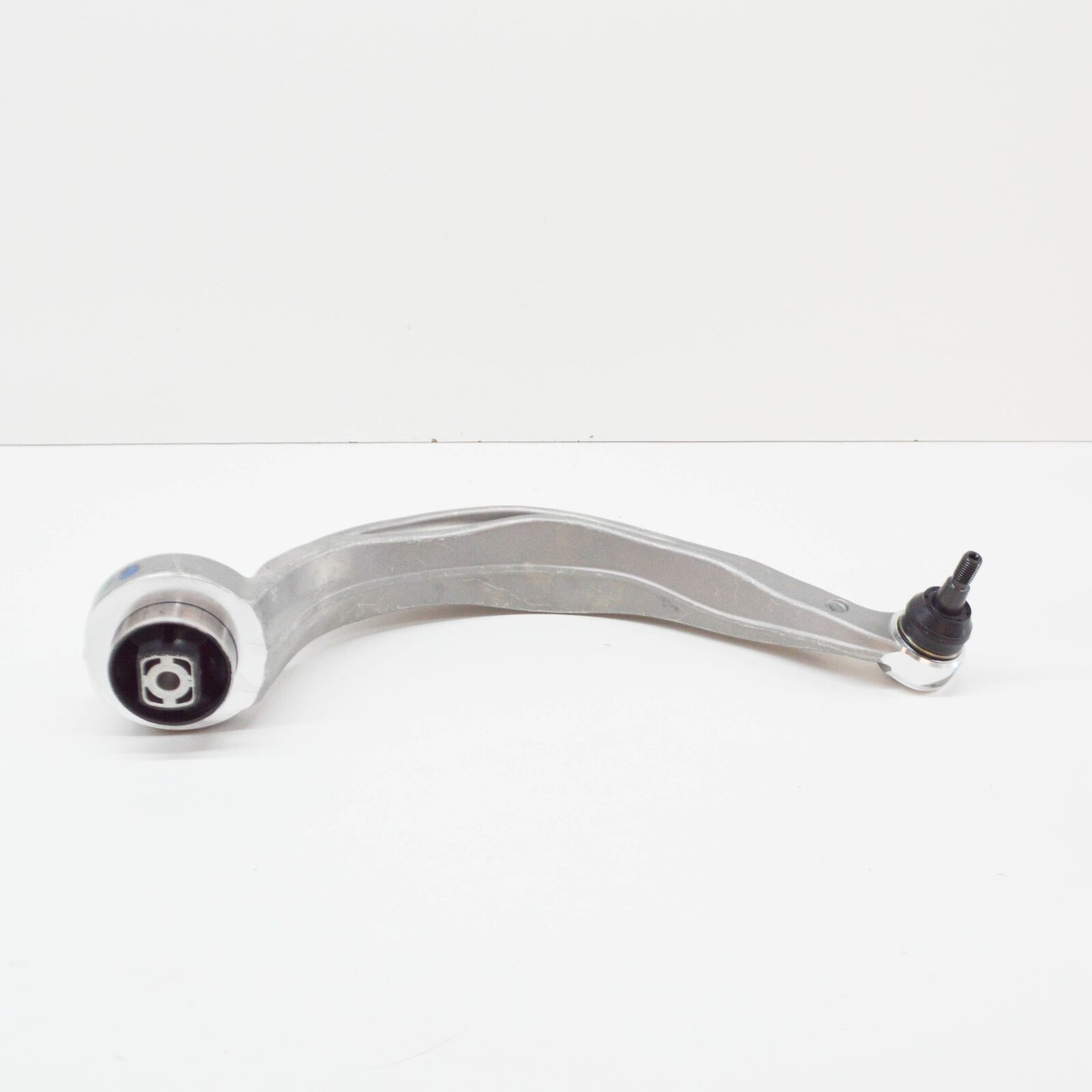 NEW AUDI A4 B8 FRONT LEFT LOWER CONTROL ARM 8K0407693N ORIGINAL 2 NEW AUDI A4 B8 FRONT LEFT LOWER CONTROL ARM 8K0407693N ORIGINAL - Image 2