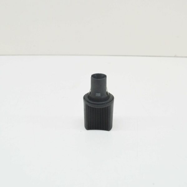 NEW VW TRANSPORTER T5 HEADLIGHT BULB SOCKET MOUNTING 7M3953124A ORIGINAL - Image 2