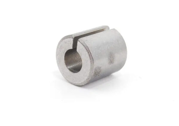 NEW VW TOUAREG 7P MK2 POWER STEERING PUMP BRACKET BUSHING 068903147H ORIGINAL - Image 2