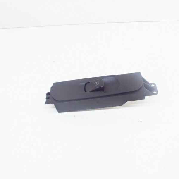 NEW VW CRAFTER 30-35 PASSENGER SIDE ELECTRIC WINDOW SWITCH 2E0959877R - Image 2