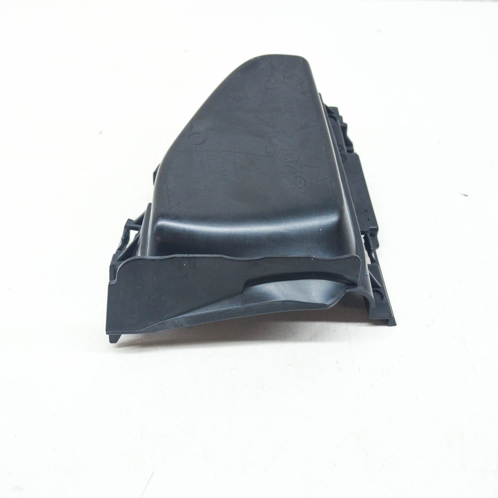 NEW BMW 3 G20 FRONT BUMPER OIL COOLER COVER RIGHT 51117464272 ORIGINAL 2 NEW BMW 3 G20 FRONT BUMPER OIL COOLER COVER RIGHT 51117464272 ORIGINAL - Image 2