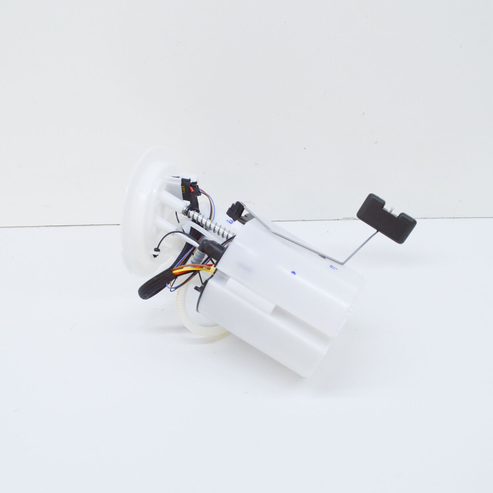 NEW AUDI A5 8T3 FUEL PUMP ASSEMBLY UNIT 8K0919051AS ORIGINAL 2 NEW AUDI A5 8T3 FUEL PUMP ASSEMBLY UNIT 8K0919051AS ORIGINAL - Image 2