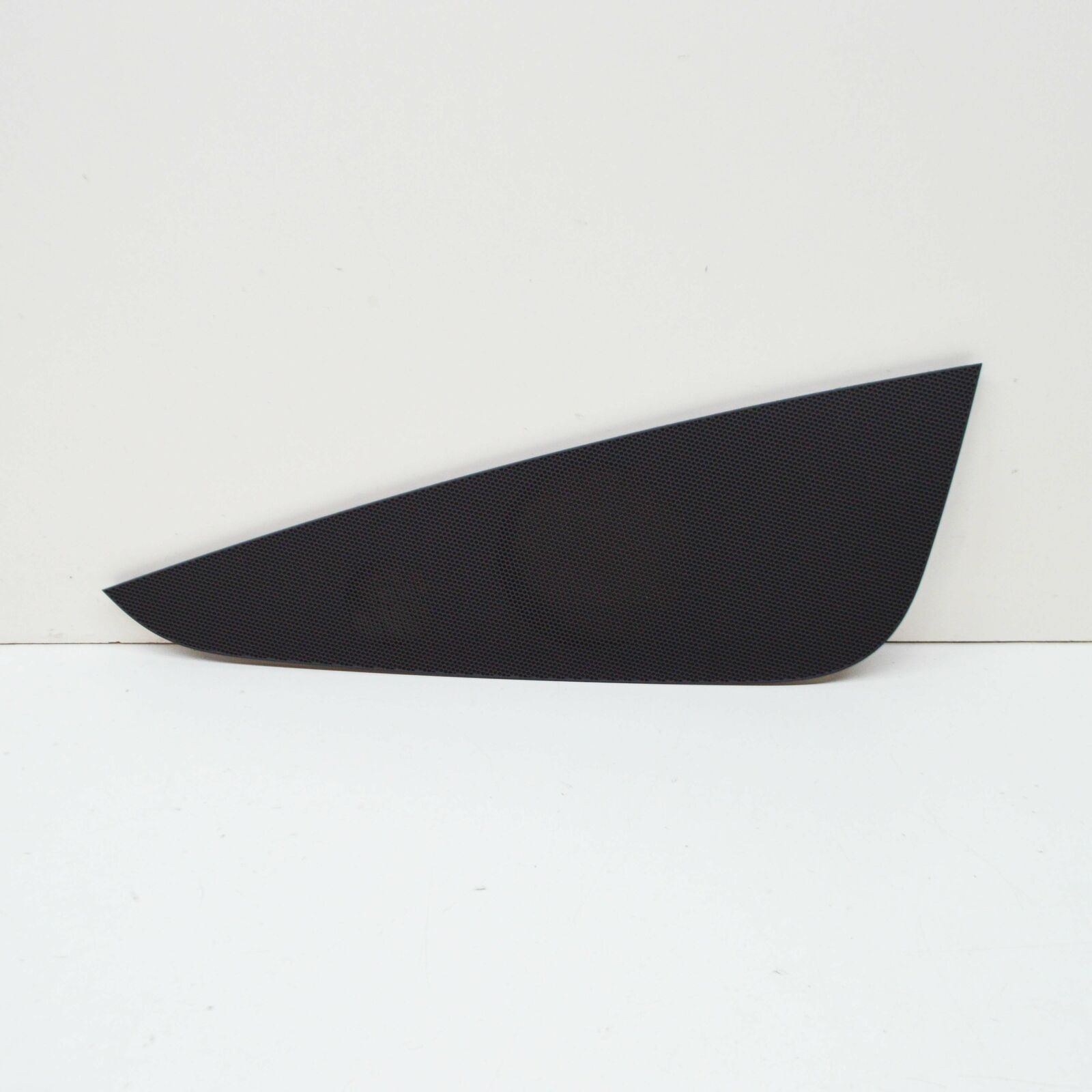 NEW AUDI A5 8W6 FRONT LEFT DASH AIR VENT TRIM GRILLE LHD 8W1819636C6PS 2 NEW AUDI A5 8W6 FRONT LEFT DASH AIR VENT TRIM GRILLE LHD 8W1819636C6PS - Image 2