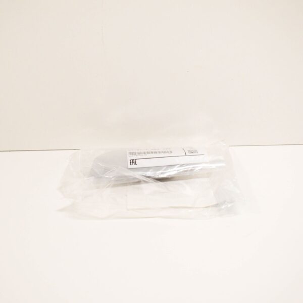 NEW BMW 3 E93 FRONT BUMPER LEFT HEADLIGHT WASHER COVER 61677253395 ORIGINAL - Image 2