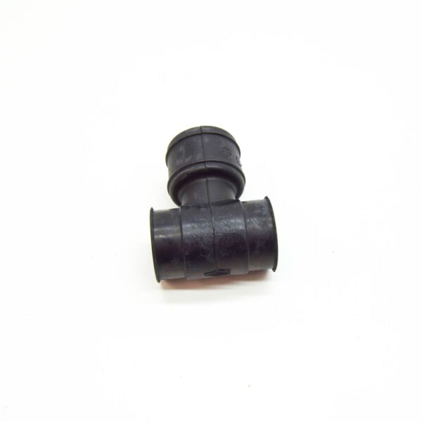 NEW AUDI A3 8L PCV HOSE CONNECTOR 3 WAY T SHAPE 06A103247 ORIGINAL - Image 2