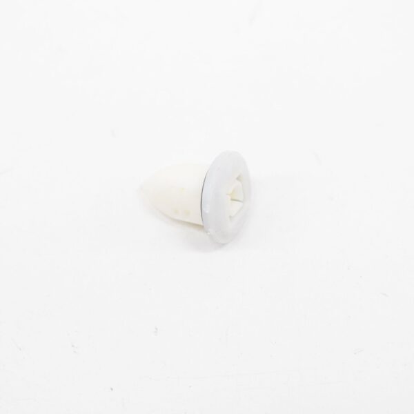 NEW AUDI A3 8V REAR LICENCE PLATE CLIP 8T0827310A ORIGINAL - Image 2