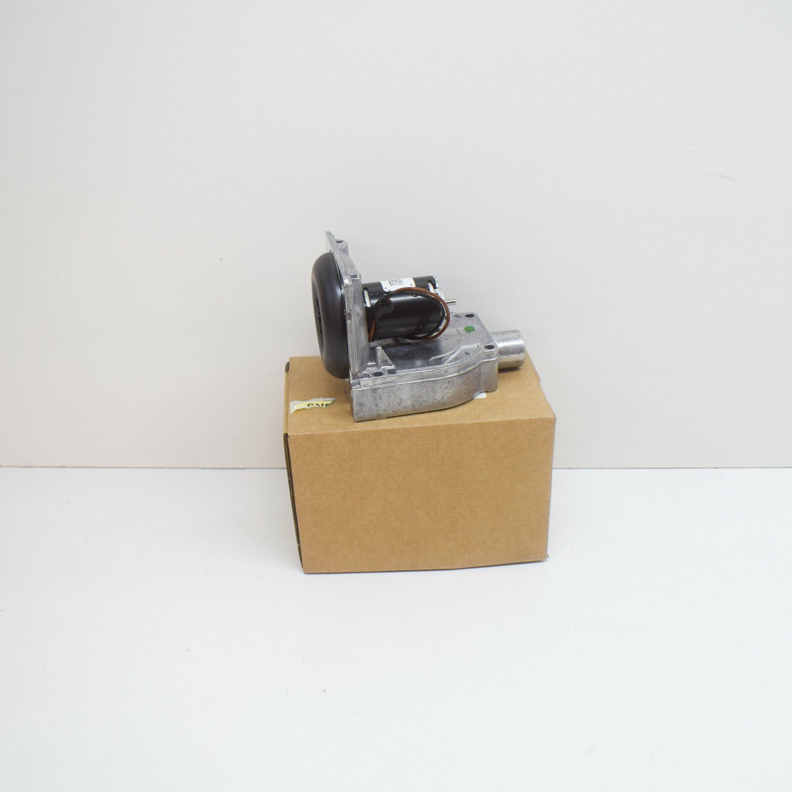 NEW AUDI A4 B8 MOTOR BLOWER 4H0963031 ORIGINAL 2 NEW AUDI A4 B8 MOTOR BLOWER 4H0963031 ORIGINAL - Image 2