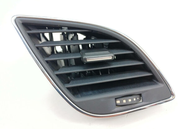 NEW SEAT LEON 5F1 FRONT DASHBOARD RIGHT AIR VENT LHD 5F1820902FYMS ORIGINAL - Image 2