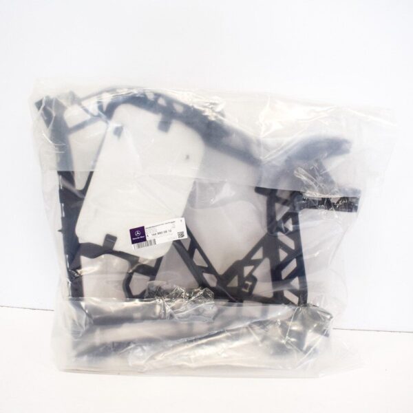 NEW MERCEDES-BENZ GLS REAR BUMPER RIGHT SIDE HOLDER BRACKET X166 A1668800812 - Image 2