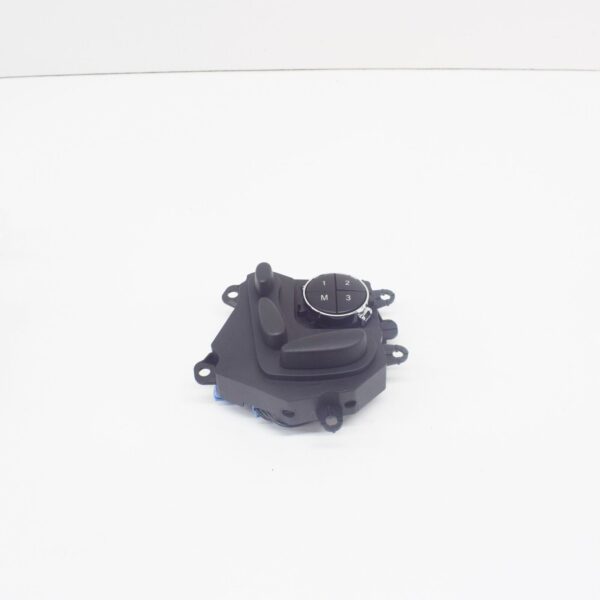 NEW MB CLS C219 FRONT LEFT SEAT MEMORY ADJUSTMENT A21182179797C45 - Image 2