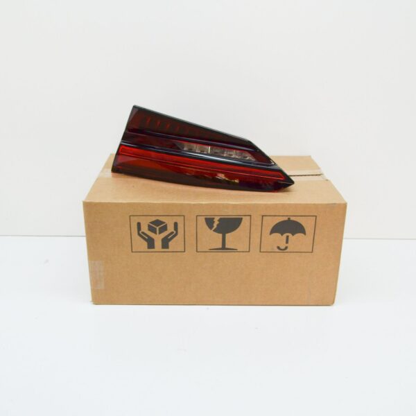 NEW AUDI S5 8W6 REAR RIGHT TAILLIGHT 8W6945094M ORIGINAL - Image 2