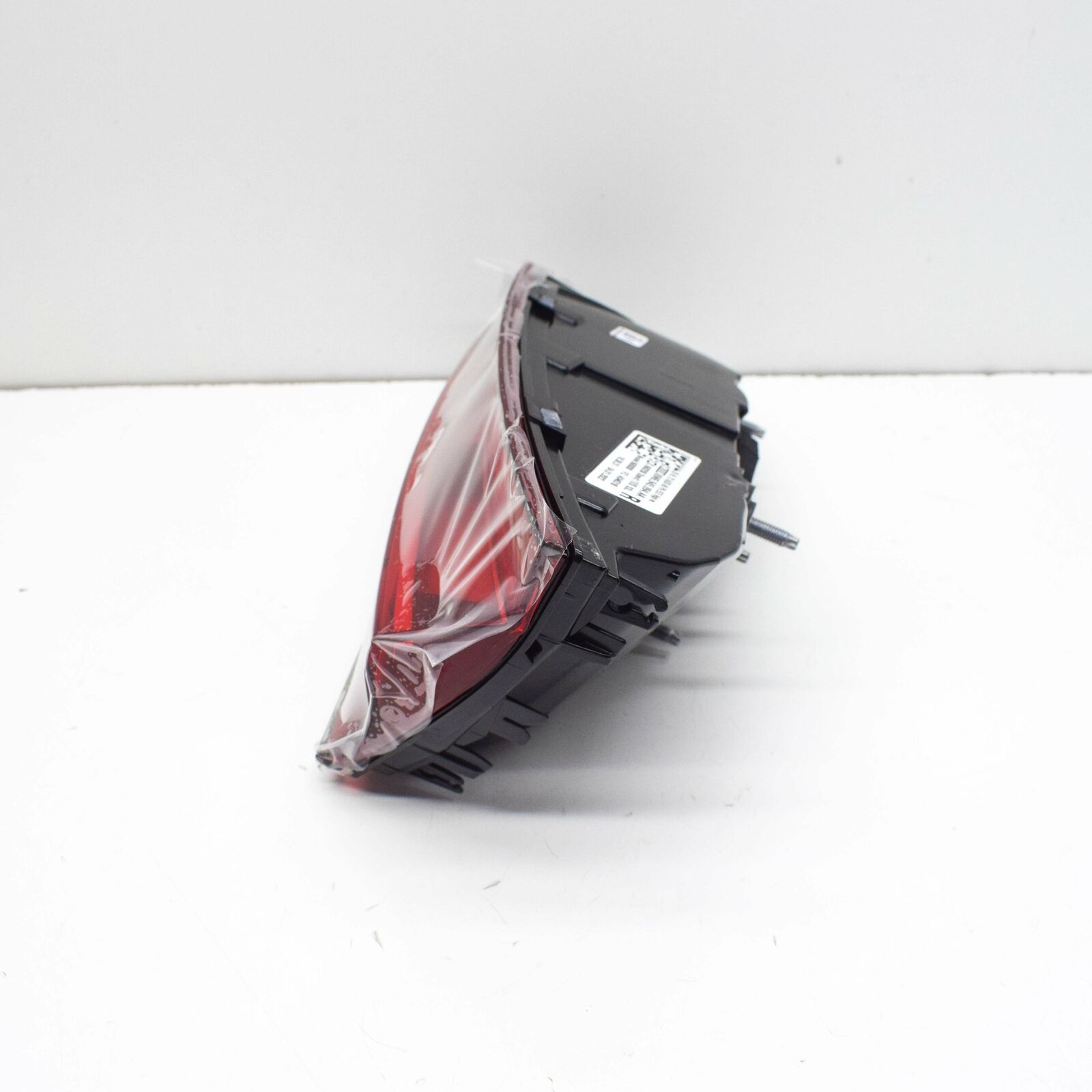 NEW AUDI A5 8W6 REAR RIGHT INNER LED TAILLIGHT 8W6945094AA ORIGINAL 2 NEW AUDI A5 8W6 REAR RIGHT INNER LED TAILLIGHT 8W6945094AA ORIGINAL - Image 2