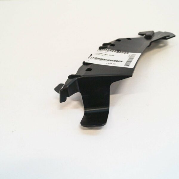 NEW MERCEDES BENZ C CLASS W205 PLASTIC TRIM COVER A2058855702 - Image 2