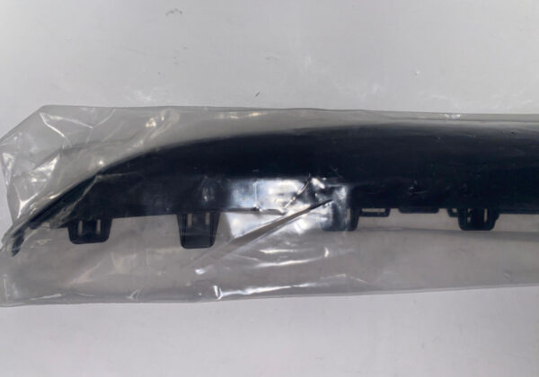 NEW MB CLS C257 REAR BUMPER CENTRER BOTTOM STIFFENER A2578850103 ORIGINAL - Image 2