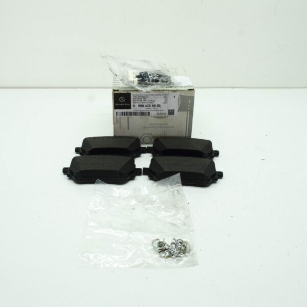 NEW MERCEDES-BENZ CLA COUPE C118 REAR BRAKE PADS SET A0004205903 ORIGINAL - Image 2