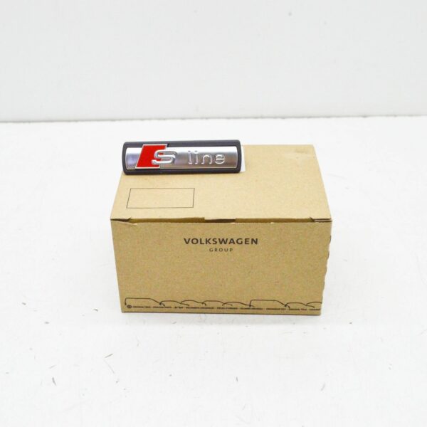 NEW AUDI E-TRON SPORTBACK FRONT RADIATOR GRILL S-LINE LOGO 4KE853736B3Q7 - Image 2
