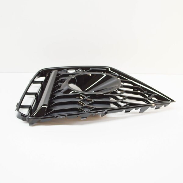 NEW AUDI A4 AVANT B9 FRONT RIGHT AIR GUIDE GRILLE 8W0807682AST94 - Image 2