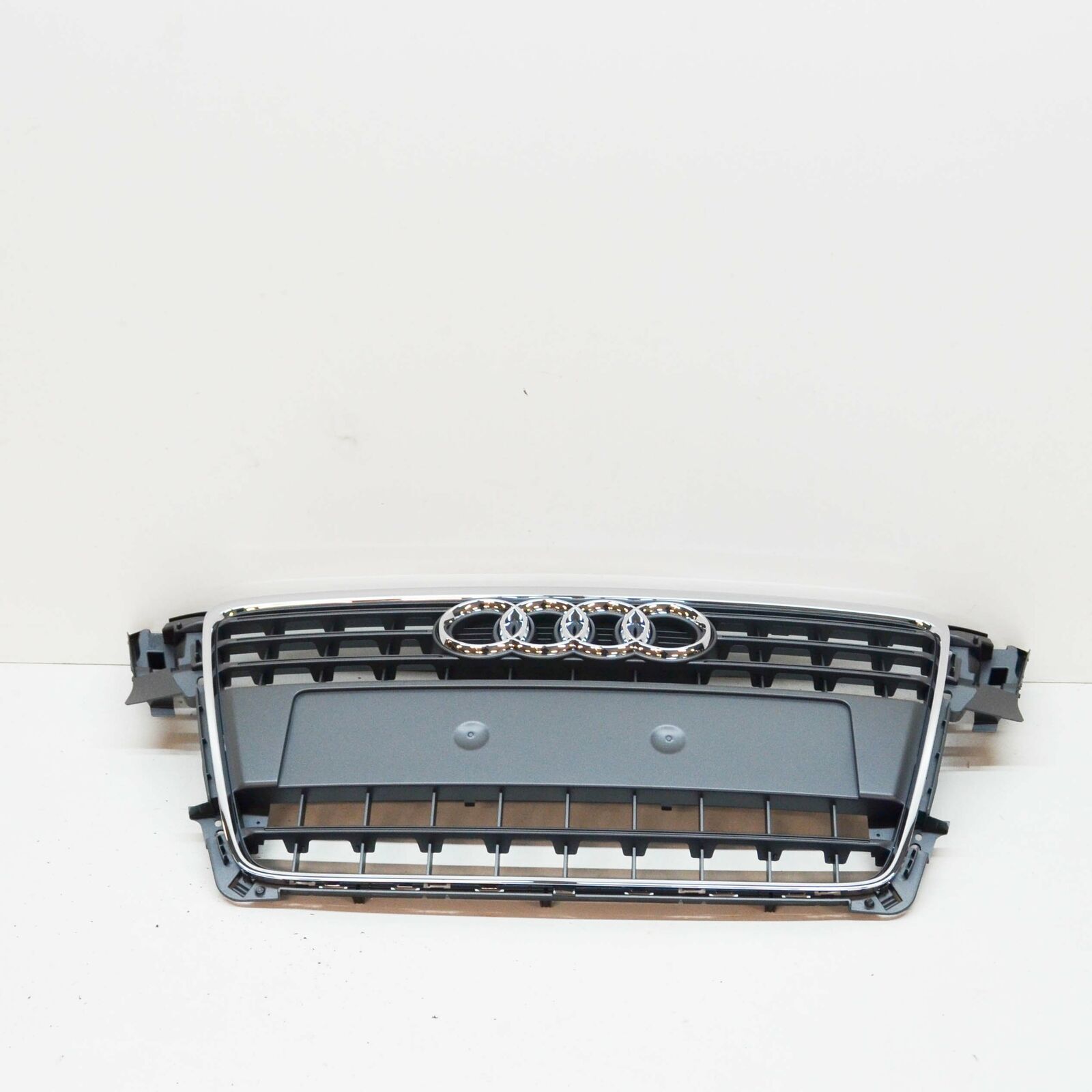 NEW AUDI A4 B8 FRONT BUMPER RADIATOR GRILLE 8K08536511QP 2 NEW AUDI A4 B8 FRONT BUMPER RADIATOR GRILLE 8K08536511QP - Image 2