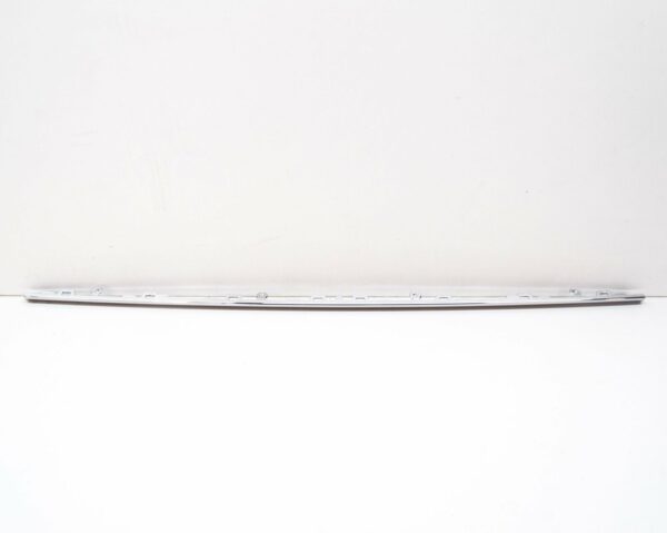 NEW VW PASSAT B7 R-LINE FRONT LOWER CENTRE GRILLE TRIM 3AA8537652ZZ - Image 2