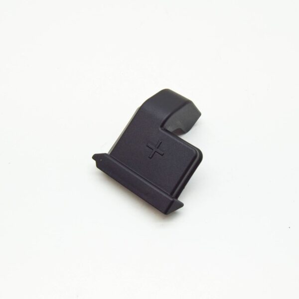 NEW VW POLO AW MK6 BATTERY COVER CAP 2Q0971813 ORIGINAL - Image 2