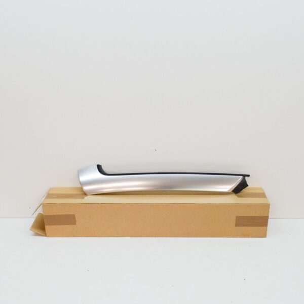 NEW AUDI R8 42 EXTERIOR RIGHT SIDE PILLAR MOLDING 427853266D 3Q7 ORIGINAL - Image 2