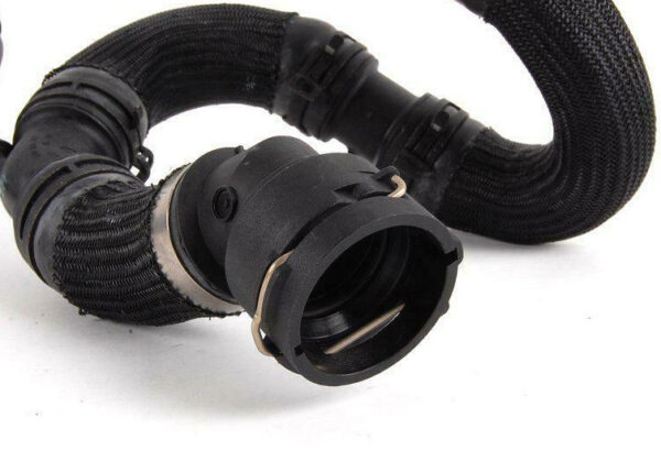 NEW AUDI A4 B7 RADIATOR UPPER HOSE 8E0121070B ORIGINAL - Image 2