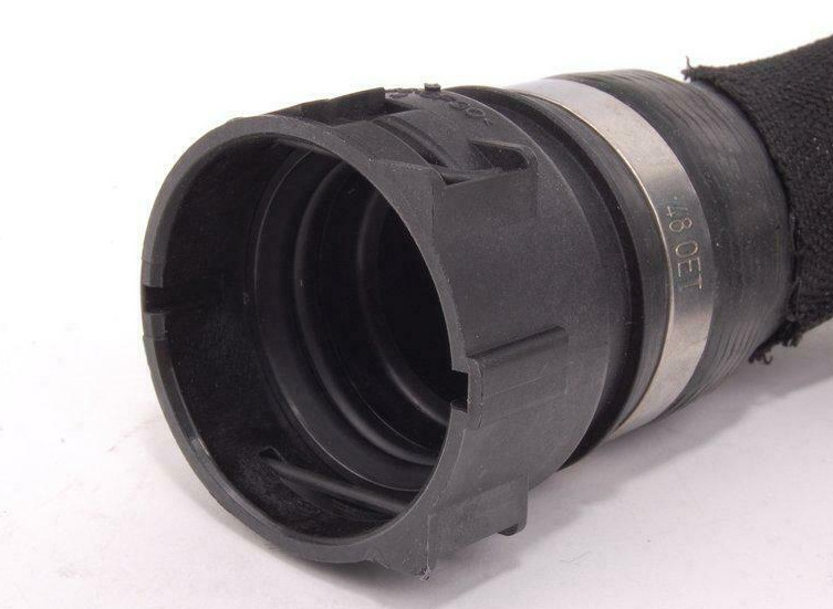 NEW AUDI A5 8T RADIATOR COOLANT UPPER FEED HOSE 8K0121101L ORIGINAL 2 NEW AUDI A5 8T RADIATOR COOLANT UPPER FEED HOSE 8K0121101L ORIGINAL - Image 2