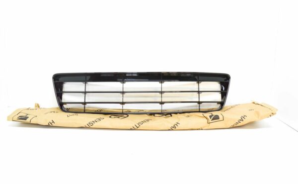 NEW VOLKSWAGEN SCIROCCO 137 FRONT BUMPER LOWER GRILLE 1K8853677A041 - Image 2