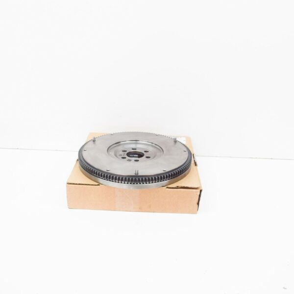 NEW VOLKSWAGEN JETTA A6 FLYWHEEL 036105269M ORIGINAL - Image 2