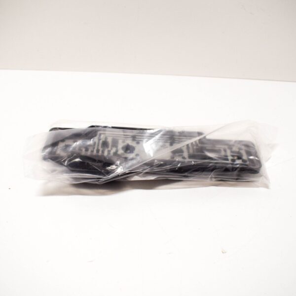 NEW VOLKSWAGEN CADDY MK3 2K REAR LEFT TAIL LIGHT BULB BRACKET 2K5945257A - Image 2