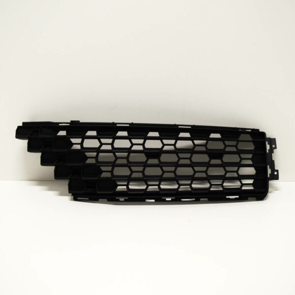 NEW AUDI R8 4S FRONT RIGHT OUTER GRILLE 4S0807698B3FZ - Image 2