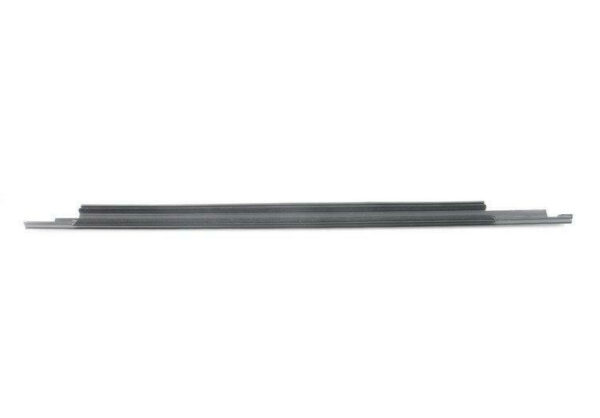 NEW AUDI A3 8V FRONT RIGHT DOOR WINDOW SLOT SEAL TRIM 8V5853763AT94 ORIGINAL - Image 2