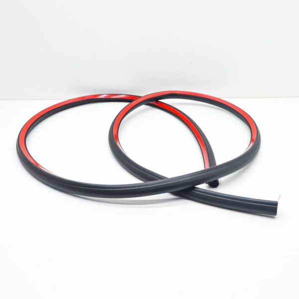 NEW AUDI Q8 4MN FRONT OUTER DOOR SEAL RUBBER 4M8837911 - Image 2