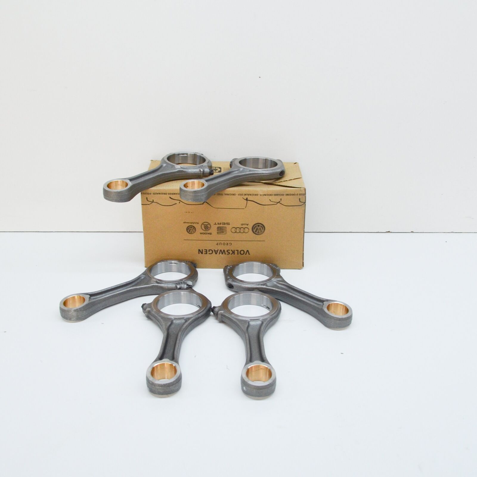 NEW AUDI A4 B9 CONNECTING RODS KIT 059198401N ORIGINAL 2 NEW AUDI A4 B9 CONNECTING RODS KIT 059198401N ORIGINAL - Image 2