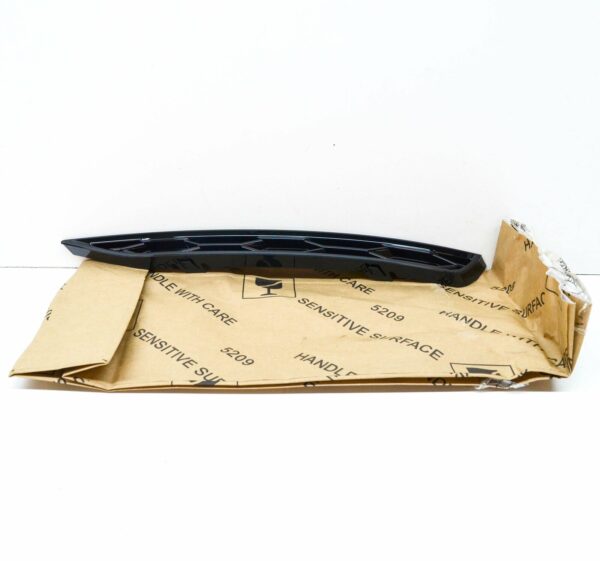 NEW AUDI Q3 8U FRONT LEFT BUMPER LOWER GRILLE TRIM 8U0807925T94 - Image 2