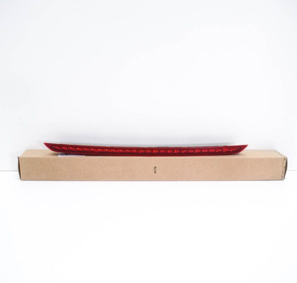 NEW AUDI R8 4S3 REAR AUXILIARY STOP LAMP 420945097B - Image 2