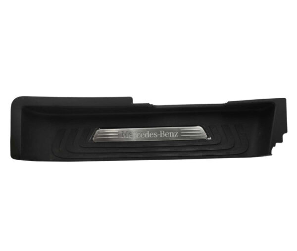 NEW MERCEDES-BENZ VITO W447 FRONT LEFT ENTRANCE TRIM A44768019069051 ORIGINAL - Image 2