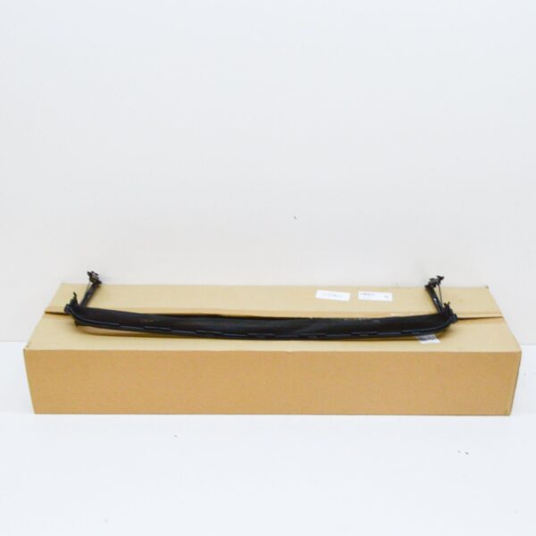NEW VOLKSWAGEN GOLF MK8 ROOF WIND DEFLECTOR 3G9877651C ORIGINAL - Image 2