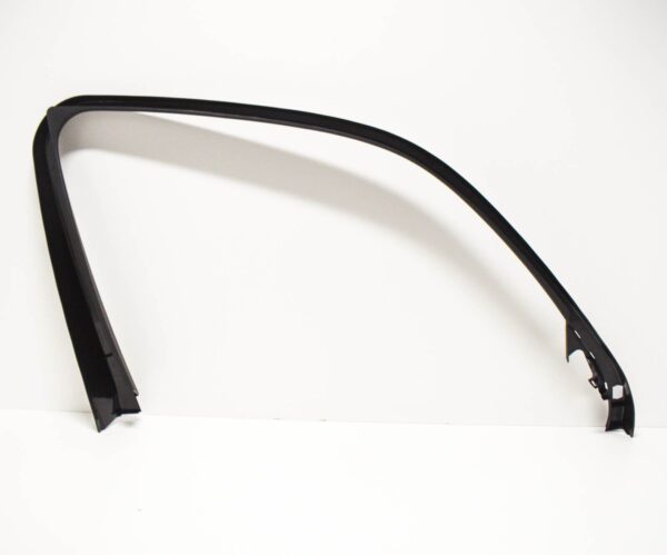 NEW MB GLK X204 FRONT RIGHT WINDOW FRAME TRIM A20472502569051 ORIGINAL - Image 2