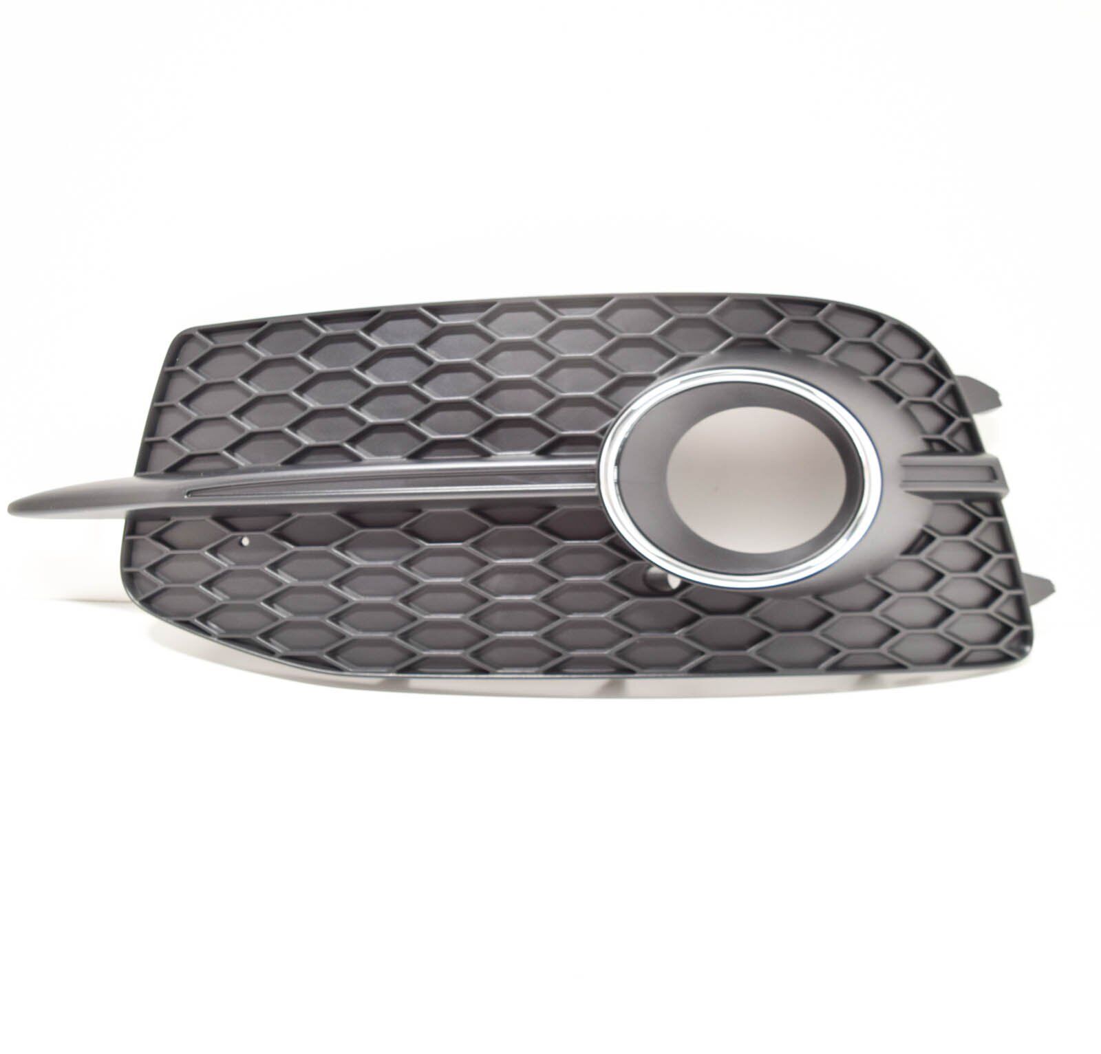 NEW AUDI Q3 8U LEFT FOG LIGHT GRILLE 8U0807681DSP9 8U0807681D 2 NEW AUDI Q3 8U LEFT FOG LIGHT GRILLE 8U0807681DSP9 8U0807681D - Image 2