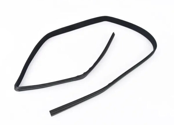 NEW MERCEDES-BENZ E W210 FRONT LEFT DOOR WINDOW GUIDE RAIL A2107250925 ORIGINAL - Image 2