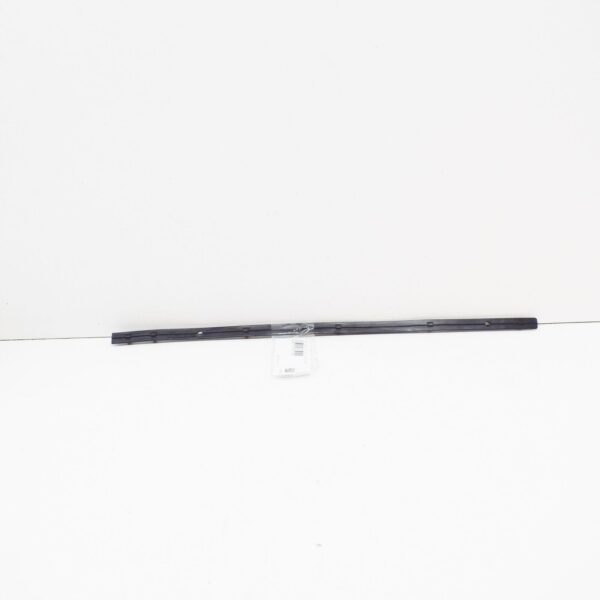 NEW MERCEDES-BENZ C W203 FRONT LEFT DOOR RAIL A2037270735 ORIGINAL - Image 2