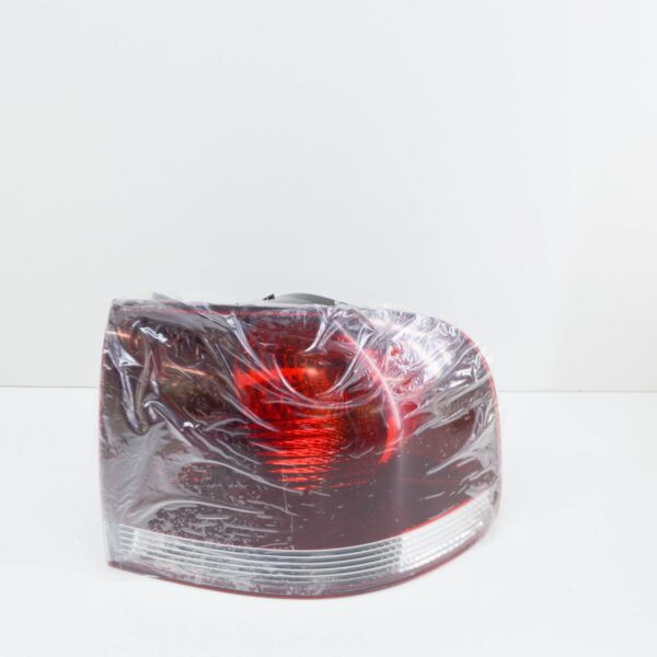 NEW VOLKSWAGEN TOUAREG 7L REAR RIGHT TAILLIGHT 7L6945096S ORIGINAL - Image 2