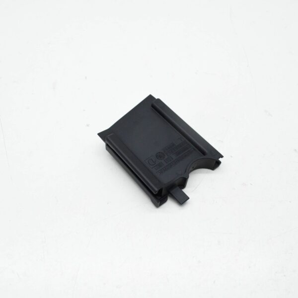 NEW VOLKSWAGEN POLO AW FUSE RELAY BOX CLOSING ELEMENT 2Q0927165A ORIGINAL - Image 2