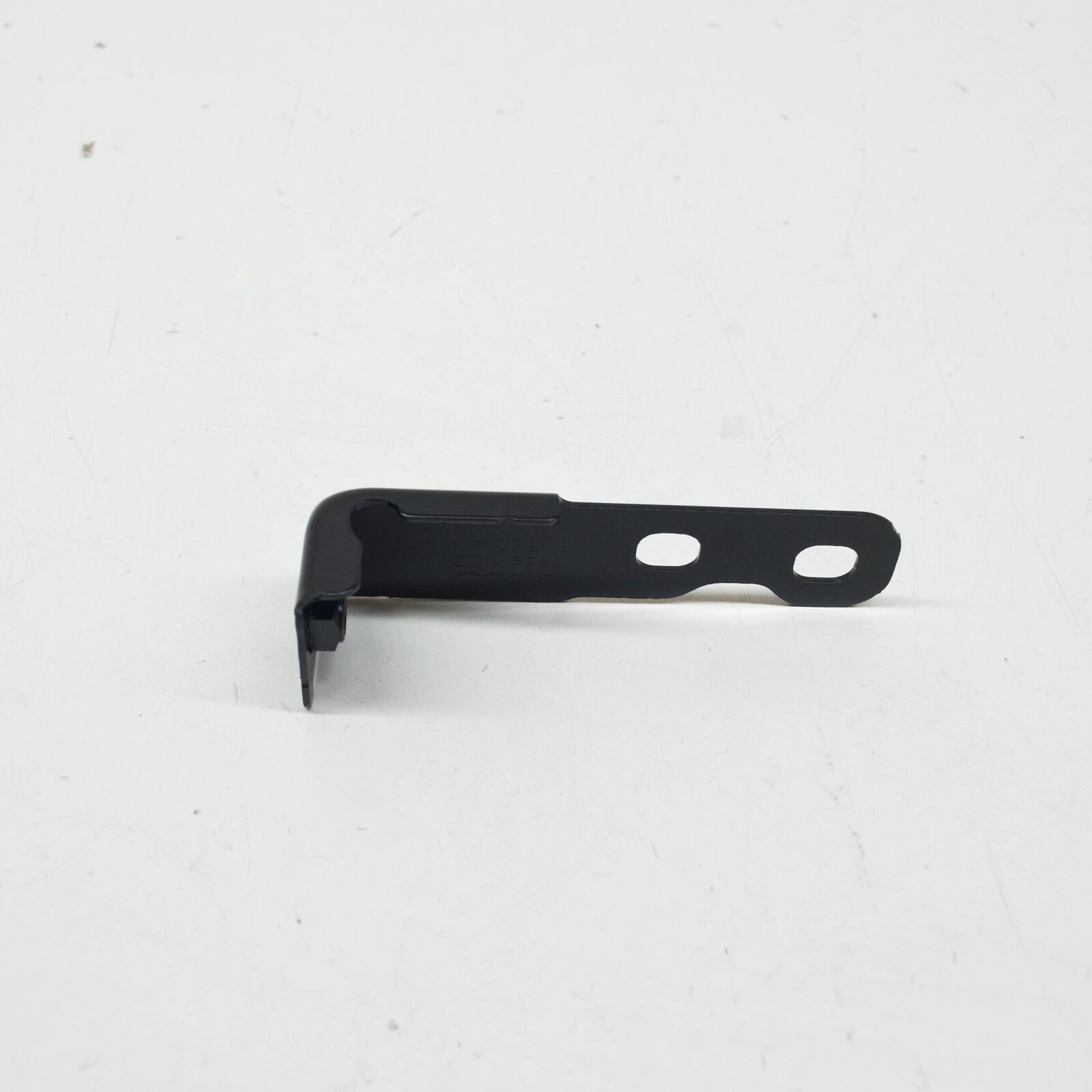 NEW AUDI A5 8W6 FRONT RIGHT FENDER REAR BRACKET 8W6821434 ORIGINAL 2 NEW AUDI A5 8W6 FRONT RIGHT FENDER REAR BRACKET 8W6821434 ORIGINAL - Image 2