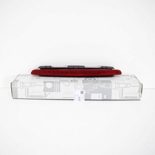 NEW MERCEDES BENZ SLK R171 REAR THIRD BRAKE LIGHT A1718200056 - Image 2