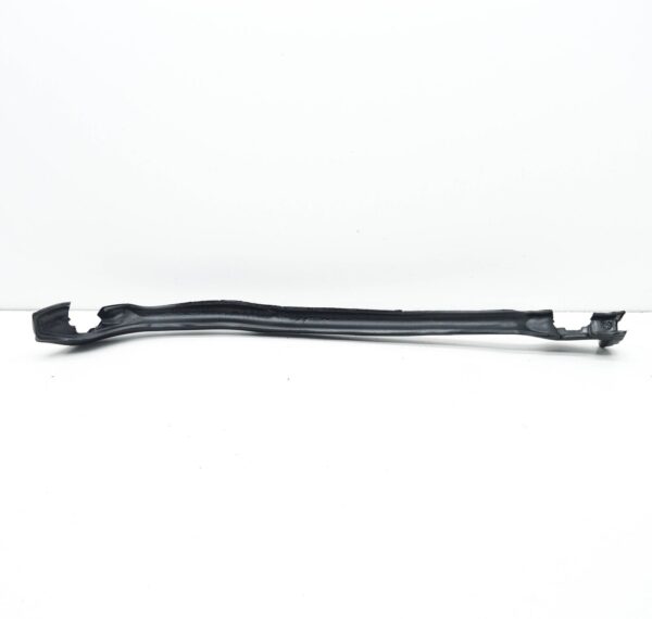 NEW BMW 3 F30, F80 LEFT SIDE PANEL SEALING 51487301069 7301069 ORIGINAL - Image 2