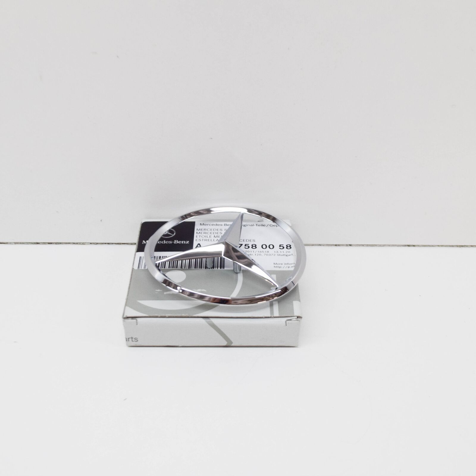 NEW MERCEDES-BENZ C215 CL REAR SILVER BOOT LID STAR BADGE EMBLEM A2157580058 2 NEW MERCEDES-BENZ C215 CL REAR SILVER BOOT LID STAR BADGE EMBLEM A2157580058 - Image 2