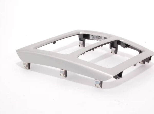NEW BMW 3 E93 REAR ALUMINUM CENTER CONSOLE TRIM 6960675 51166960675 ORIGINAL - Image 2